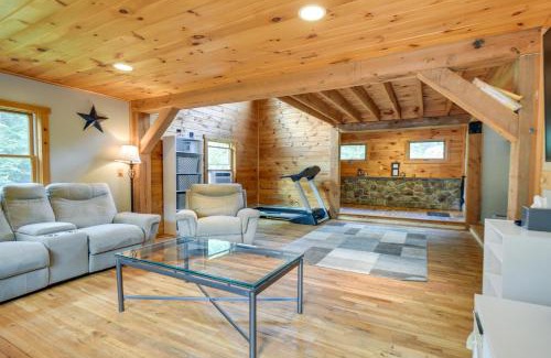 Meredith House | Cozy Meredith Home with Deck Near Lake Winnipesaukee
