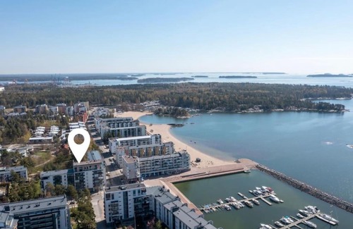 Itainen District Apartment | Spacious Apartment Near the Sea - Ideal for Families