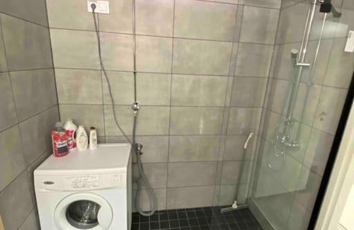 Itainen District Apartment | Spacious One-Bedroom Near the Sea - Rated 8.8/10