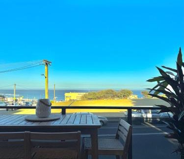 Merewether Apartment | Merewether By The Beaches Newcastle, Free Parking, Ocean View