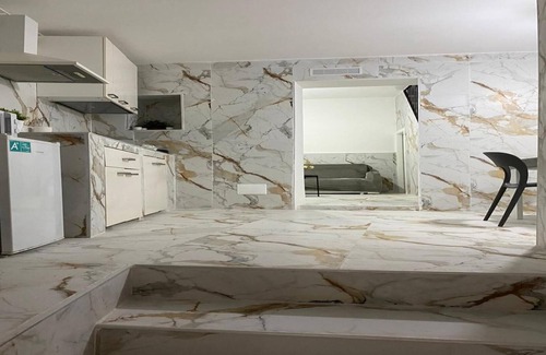 Mergellina Apartment | Stay at Mergellina Relais 70: Oceanfront Bliss Awaits