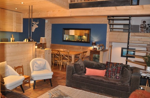 Le Raffort Ski Chalet | Meribel Chalet with Sauna, Jacuzzi & Top Guest Rating 9.4