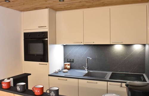 Meribel Village Apartment | Family-Friendly Apartment Méribel with Spa and Kitchen Access