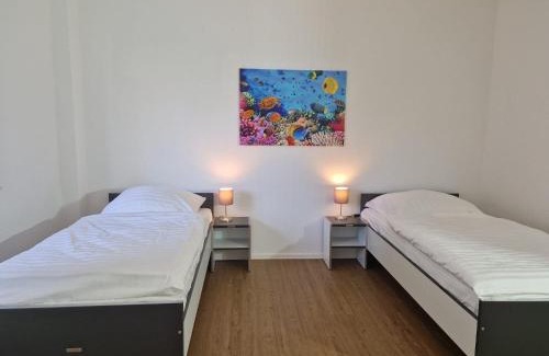 Frohnhausen Apartment | Comfortable Meribu L92: Ideal Stay for Workers and Guests