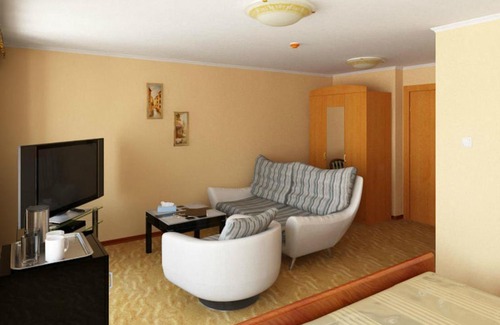 Vladivostok Hotel | Budget-Friendly Meridian Hotel with Breakfast & Accessibility