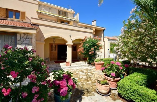 Stankovici Apartment | Unforgettable Stay at Meridiana by Interhome - 10/10 Rating