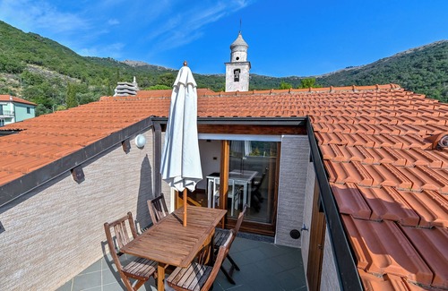 Diano Evigno Apartment | Experience Meriggiare: Gulf Views & Family-Friendly Bliss