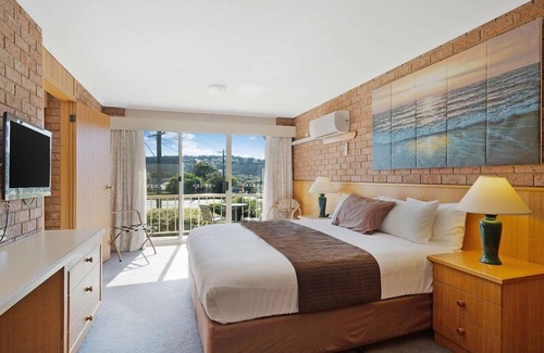 Merimbula Hotel | Discover Merimbula Sapphire Motel: Family-Friendly Getaway