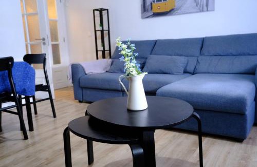 Cacem Apartment | Discover Meriteluna Pateo: Your Lisbon, Sintra & Cascais Retreat