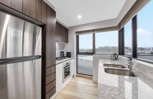 Parramatta Apartment | Experience Meriton Suites Church Street, Parramatta - 5 Star Comfort