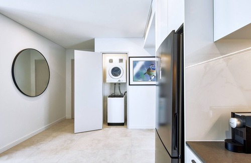Liverpool Apartment | Unforgettable Stay at Meriton Suites Liverpool - 4 Star Comfort