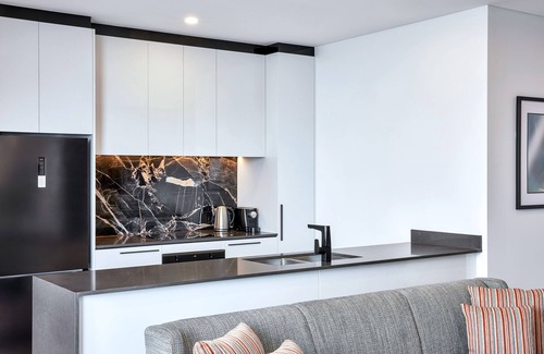 Liverpool Apartment | Unforgettable Stay at Meriton Suites Liverpool - 4 Star Comfort