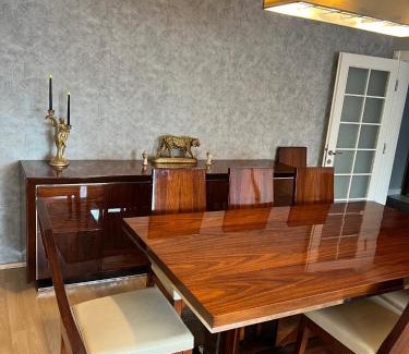 Bakırkoy Apartment | Prime Location with Pet-Friendly Amenities and Breakfast