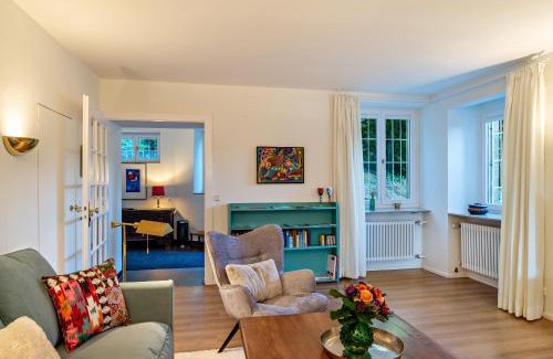 Baden-Baden Apartment | Merkurblick: 5-Star Family-Friendly Retreat with Perfect Reviews