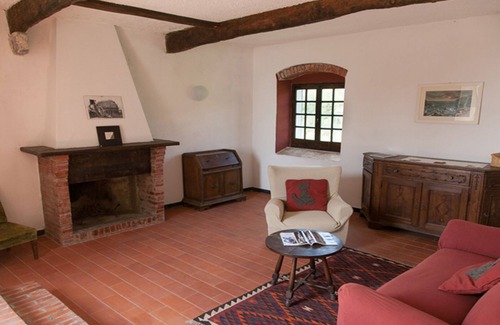 Vezzano Ligure House | Discover Merla House: Oceanfront Getaway with Pool