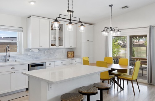 Villages At Queen Creek House | Mermaid Cove AZ: Family-Friendly Retreat with Ocean Views