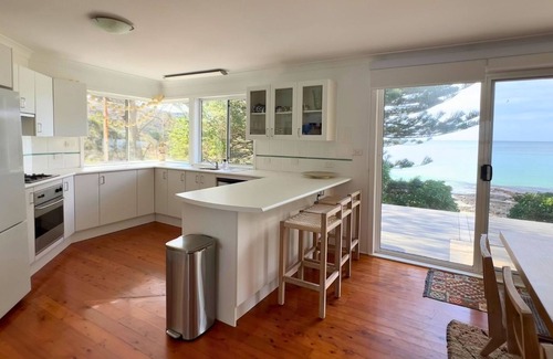 Manyana House | Escape to Mermaid Cove: A Private Oceanfront Oasis