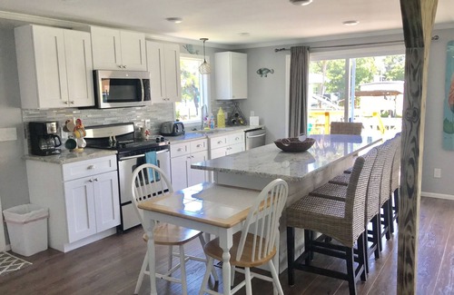 Weeki Wachee Gardens House | Mermaid Life: Family-Friendly Retreat with Gulf Access