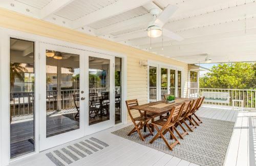 Anna Maria House | Experience Mermaid Manor: Family-Friendly with Pool Access