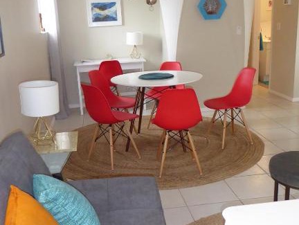 South Palm Park Neighborhood Association Apartment | Discover Mermaid Two: Pet-Friendly Haven with Hot Tub