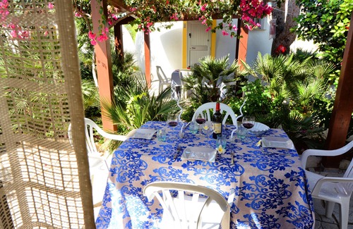 Sciacca Cottage | Beachfront Mermaids 3 Cottages with Pool & Ocean View
