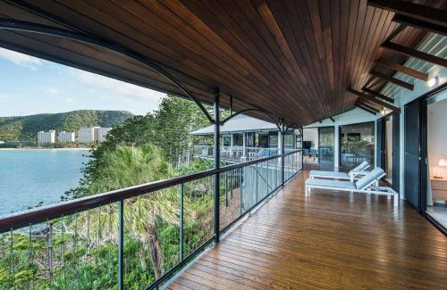 Hamilton Island House | Escape to Mermaids Reach on Hamilton Island with Ocean Views