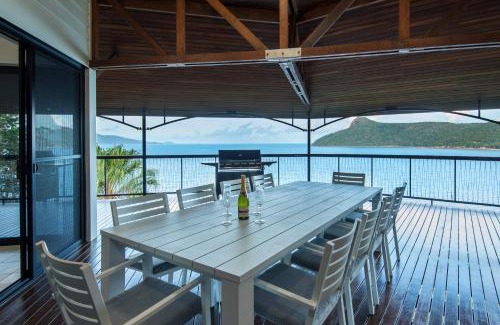Hamilton Island House | Escape to Mermaids Reach on Hamilton Island with Ocean Views