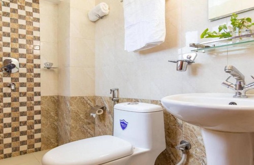Sainbu Hotel | Cozy MeroStay 190 Homestay with Breakfast & Family Perks