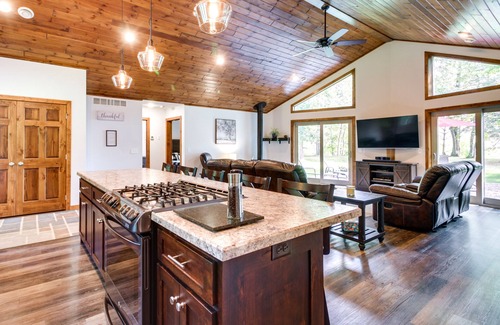 Crow Wing County Cottage | Relaxing Merrifield Rental with Dock & River Access