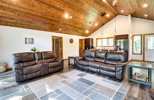 Crow Wing County Cottage | Relaxing Merrifield Rental with Dock & River Access