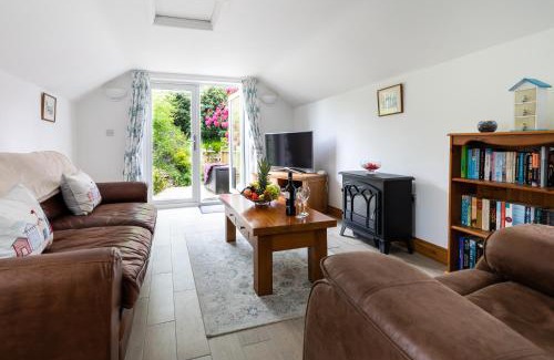 Constantine House | Discover Merrivale Barn: Guest Rated 9.9/10 Experience