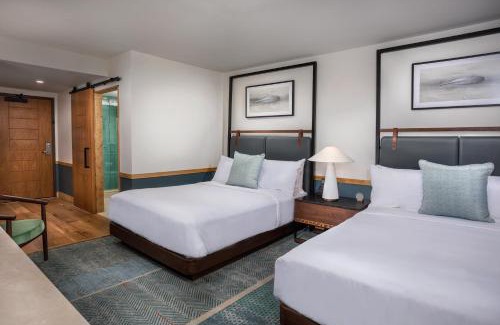 Town Center Hotel | Discover Merriweather Lakehouse Hotel: Oceanfront Retreat
