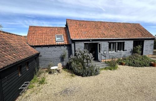 Layer Marney Apartment | Discover Mersea's Hidden Gem: Pet-Friendly Retreat Awaits