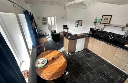 Layer Marney Apartment | Discover Mersea's Hidden Gem: Pet-Friendly Retreat Awaits