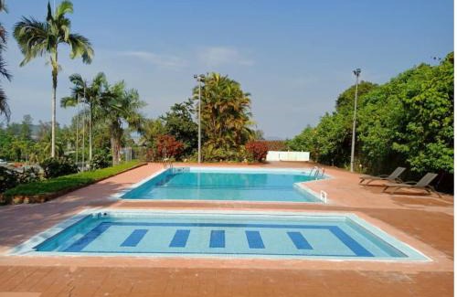Mersing Resort | Cozy Mersing Merlin Inn: Family-Friendly with Pool & Hot Tub