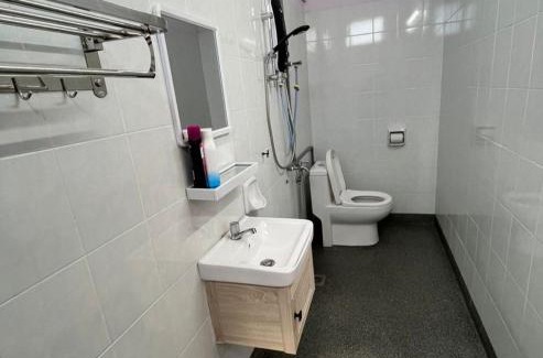 Mersing Apartment | Family-Friendly Stay at MersingFirstFloor丰盛港民宿