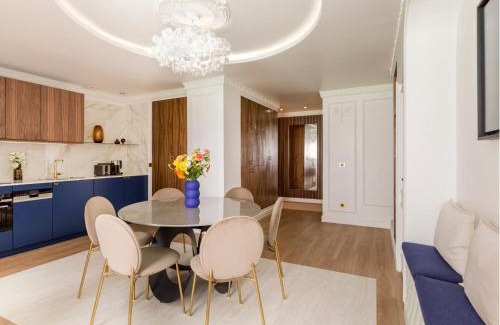 Quartier Saint-Ambroise Apartment | Elegant 3 Bedroom Apartment in Marais with Dining Options