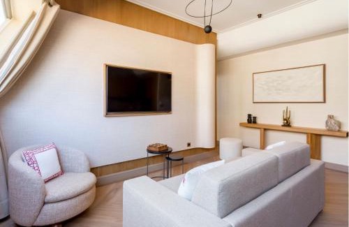 Grenelle Apartment | Merveil - Signature Suite - Tour Eiffel - Desaix I