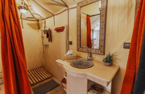Taouz Other | Indulgent Sultan Luxury Camp: 5-Star, Family-Friendly Retreat