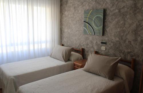 Burela House | Family-Friendly Getaway at Mesón da Pedra - 8.3/10 Rated