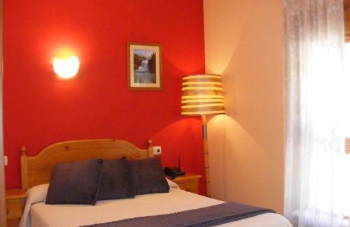 Salinas House | Delightful Stay at Mesón De Salinas with Family-Friendly Amenities