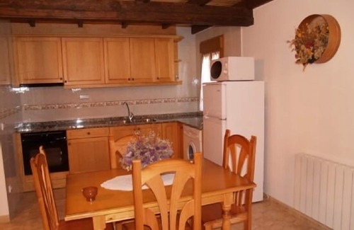 Samitier Cottage | Cozy Mesón de Samitier Apartments with Kitchen for 4 Guests