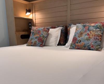 Pezenas Apartment | Relaxing Retreat at Mes à Moi in Pezenas with Private Patio