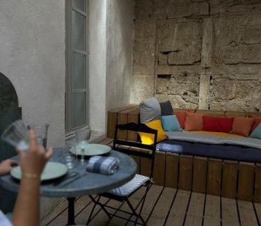 Pezenas Apartment | Relaxing Retreat at Mes à Moi in Pezenas with Private Patio