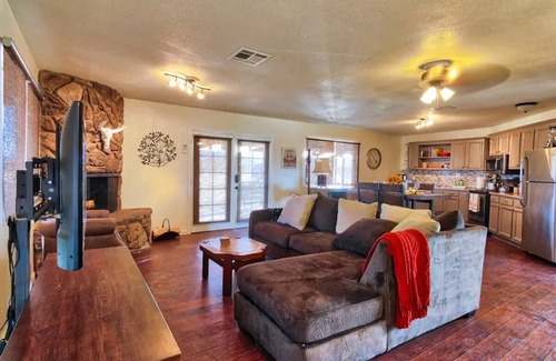 Wonder Valley House | Explore MESA SILVERADO: Desert Oasis with Spa & Views