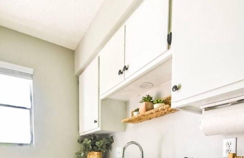 College Station Apartment | Explore Mesa Verde: Prime Location & Cozy King Beds Await