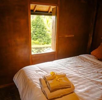Sukasada House | Pet-Friendly Mesari Cottage Guest House - Rated 10/10!