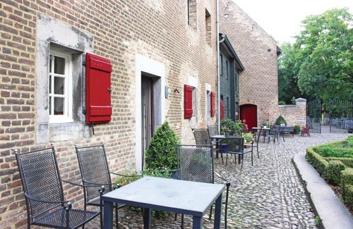 Mesch Apartment | Child-Friendly Retreat at Meschermolen - 10/10 Guest Rated