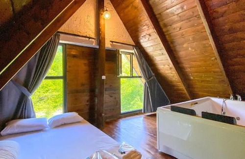 Sapanca House | Idyllic Bungalow with Private Pool and Jacuzzi in Sapanca