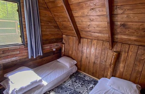 Sapanca House | Idyllic Bungalow with Private Pool and Jacuzzi in Sapanca